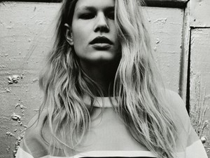 Catwalk Queen: Anna Ewers - új szőke szexikon