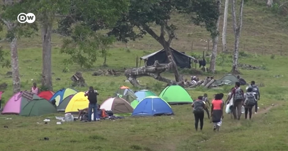 Migranti sa Haitija moraju da prođu kroz džunglu Darijen u Panami