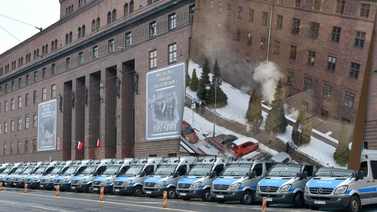 Ugaszono niegroźny pożar w budynku komendy wojewódzkiej policji we Wrocławiu. Nikt nie ucierpiał w tym zdarzeniu. O ewentualnych stratach materialnych służby policji poinformują we wtorek – poinformował rzecznik straży pożarnej Tomasz Szwajnos. Jak nieoficjalnie dowiedział się Onet, ogień pojawił się w laboratorium kryminalistycznym, gdzie znajdują się między innymi pomieszczenia z bronią balistyczną.