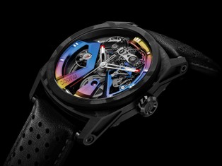 Szafir podbija świat zegarków