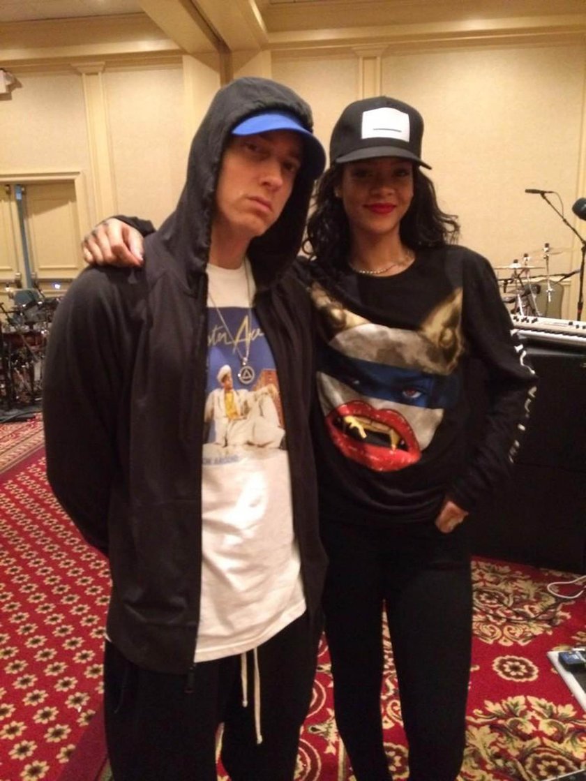 Eminem przeprasza Rihannę na nowej płycie. O co poszło? 