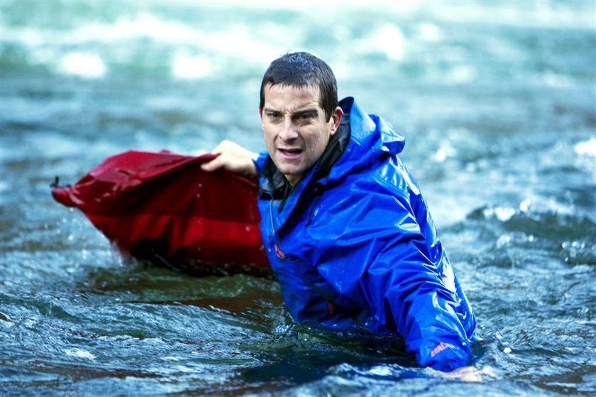 Gwiazdor wyrzucony z telewizji. Bear Grylls bez pracy