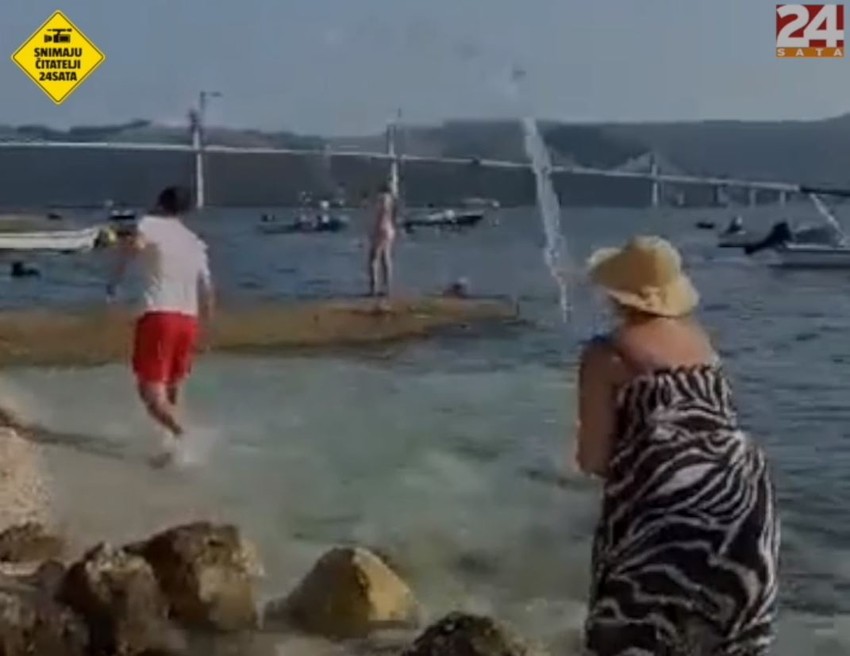 Danijel i tašta na plaži