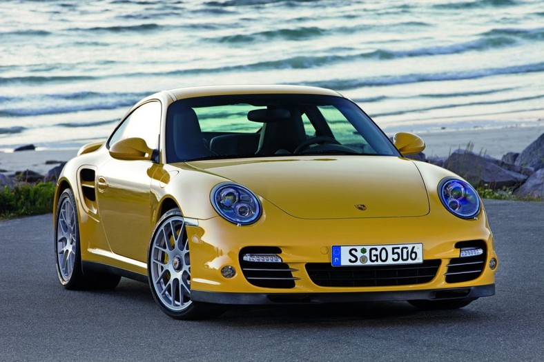 Porsche 911 Turbo - Nowy silnik dla wersji coupe i cabrio