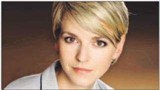 Czy zmiana wysokości wynagrodzenia minimalnego powoduje konieczność zmiany umowy o pracę