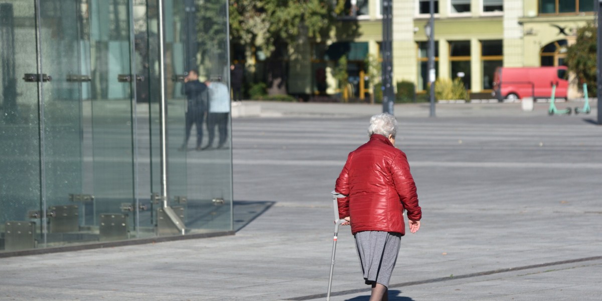 Emerytury wdowie to najnowszy pomysł Lewicy dla seniorów.