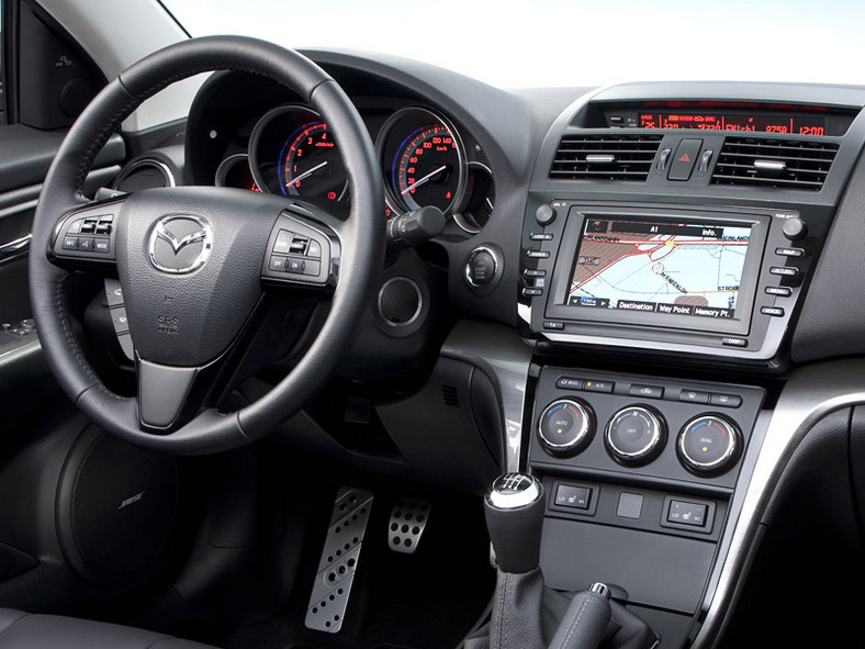 Genewa 2010: premiera - Mazda6 po liftingu