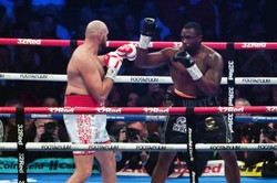 Whyte zarzuca Fury'emu nieuczciwe zachowanie i żąda rewanżu