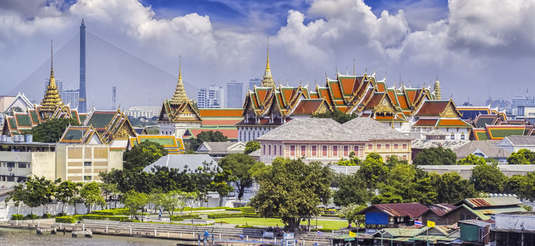 Król Tajlandii rozwiązał parlament. Zaczyna się polityczna batalia o władzę