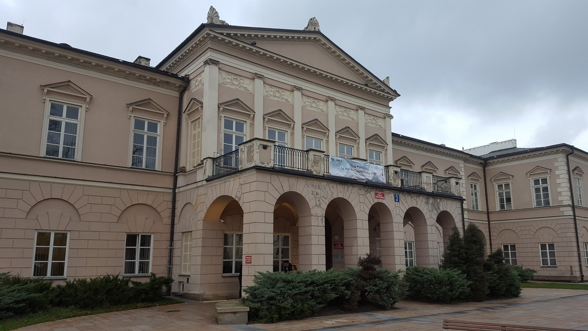 To już pewne – w miejscu Wydziału Politologii UMCS powstanie Muzeum Ziem Wschodnich Dawnej Rzeczypospolitej. Nowa instytucja powstanie w przyszłym roku, natomiast przeprowadzka do pałacu Lubomirskich nastąpi w 2019 r. Muzeum skupi się głównie na okresie I Rzeczpospolitej.