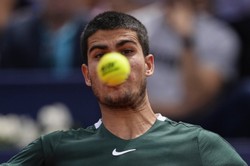 Niespełna 19-letni Hiszpan odesłał Tsitsipasa do domu