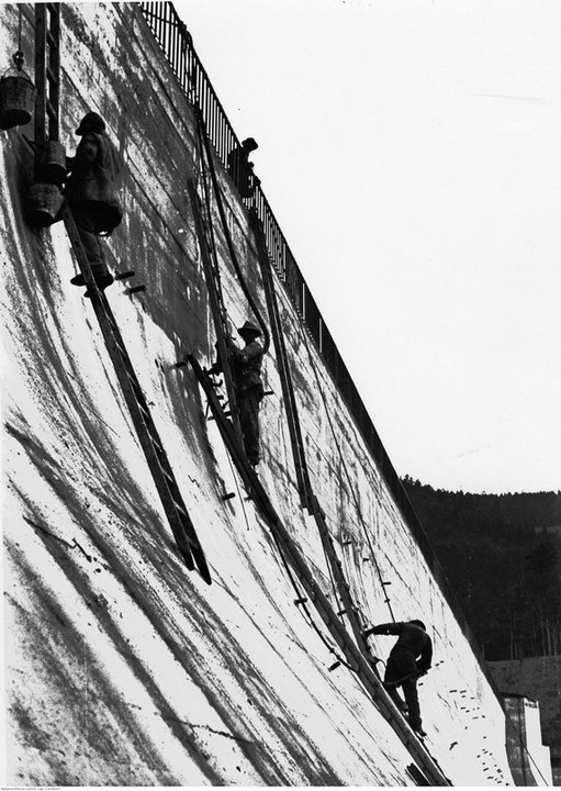 Zapora im. Ignacego Mościckiego w Wapienicy, 1933 r.