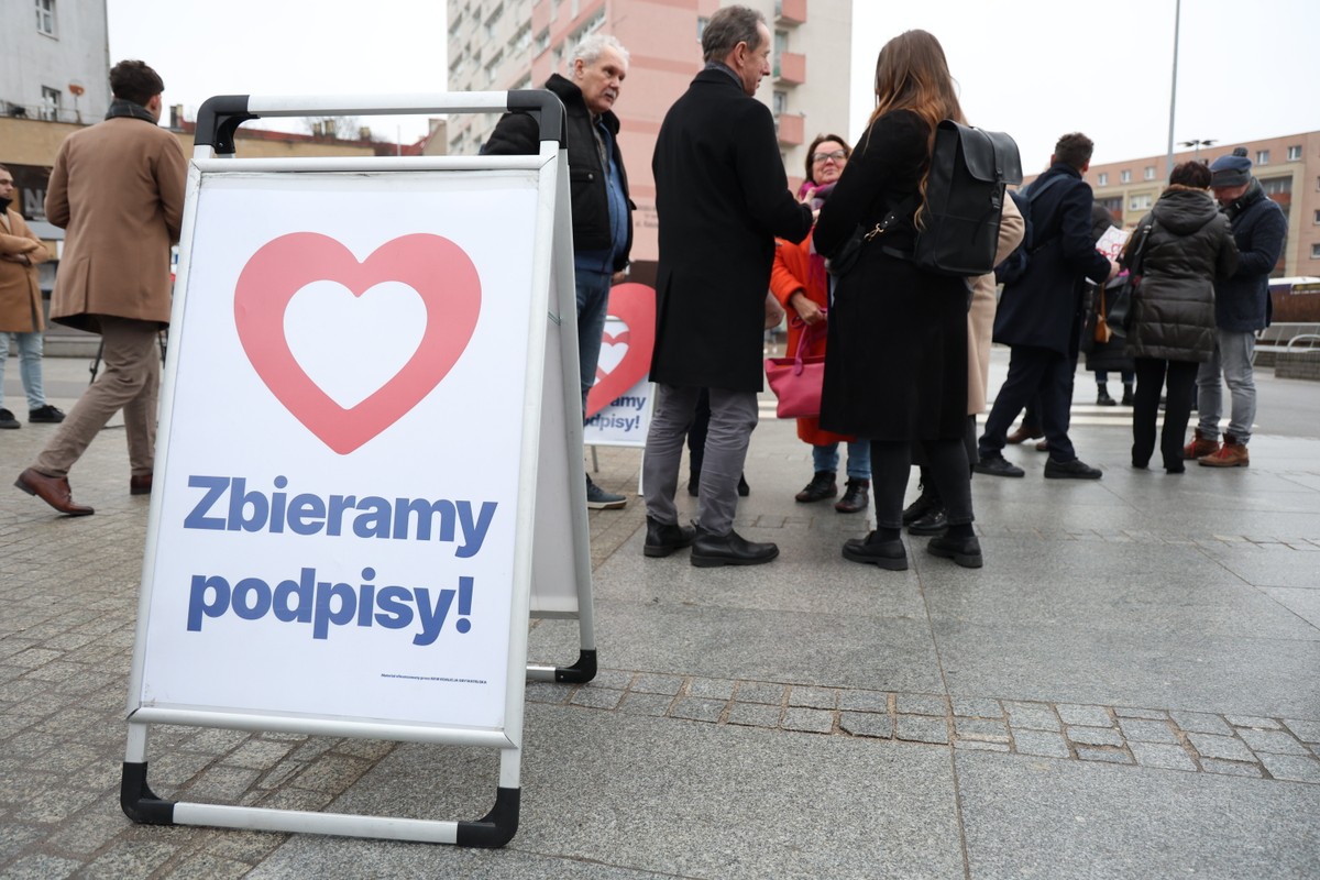 Zbiórka podpisów poparcia pod listami wyborczymi Koalicji Obywatelskiej w Szczecinie