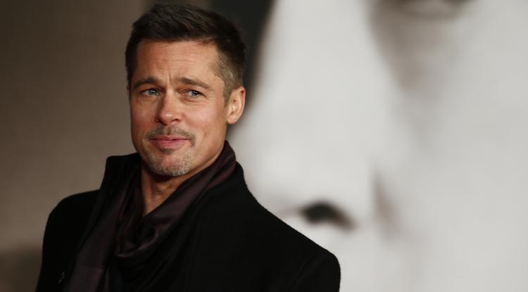 Brad Pitt a Sz9vetségesek című film brit premierjén