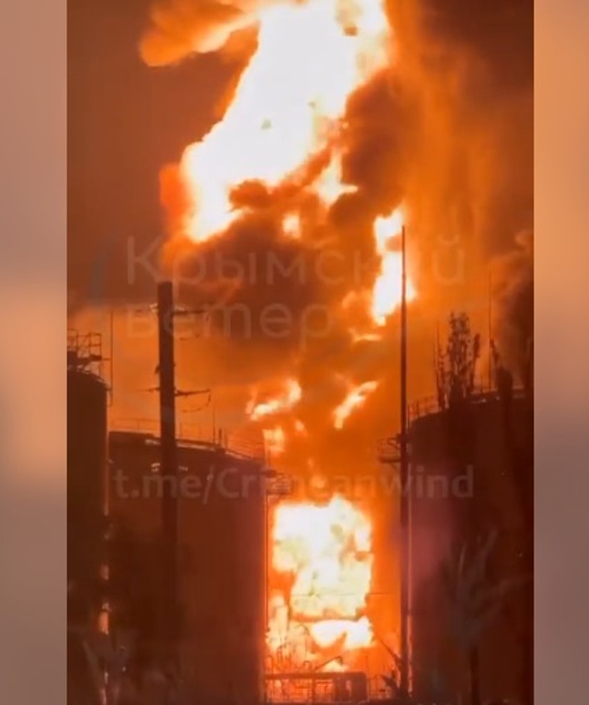 Ukrajinski napad na Krim, gori rafinerija nafte