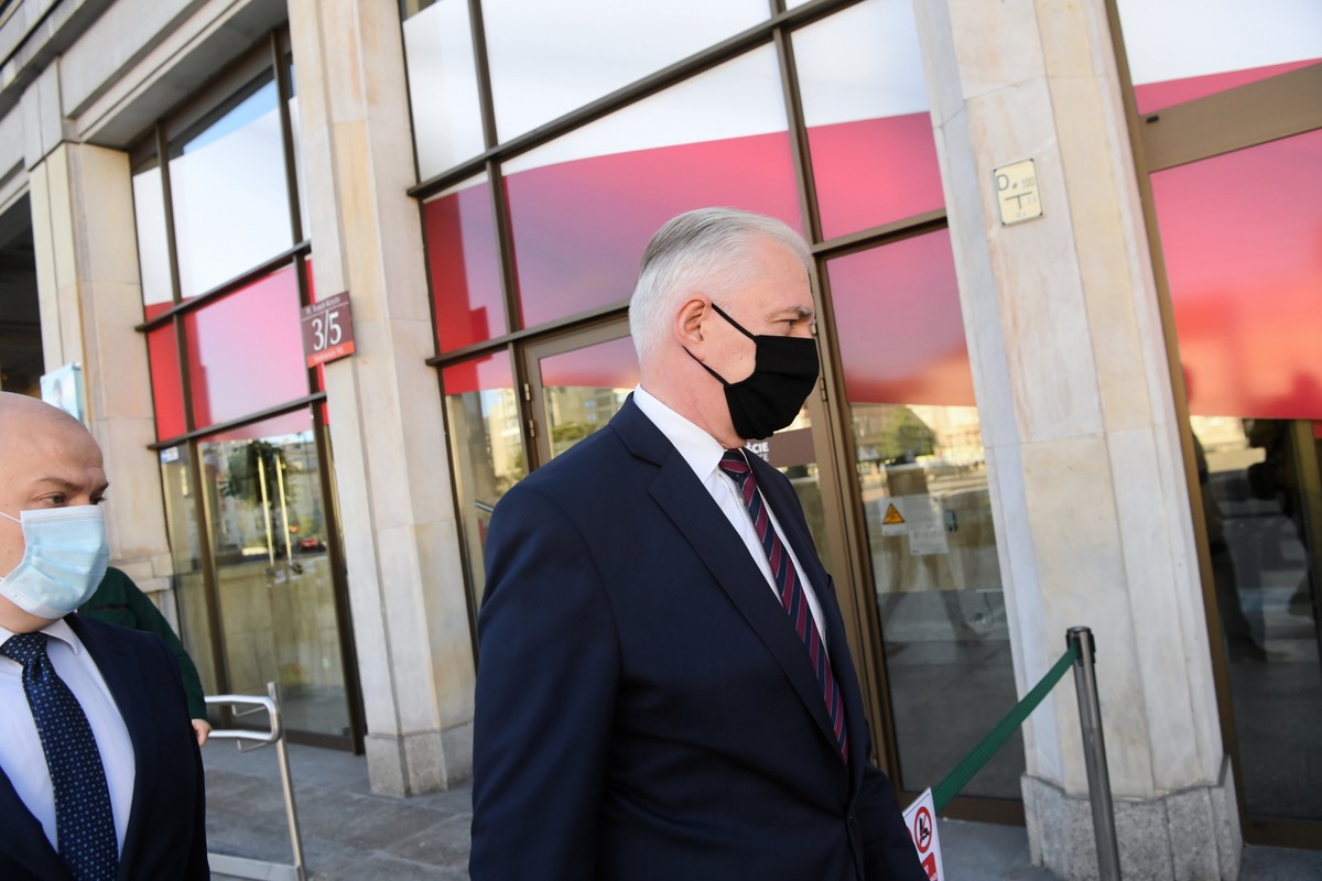 Idą trudne czasy dla pracy. Jakie zadania trafią do resortu Jarosława Gowina