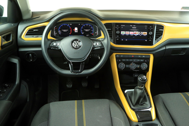 Volkswagen T-Roc 1.5 TSI Advance – alternatywa dla Golfa