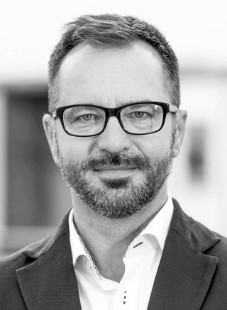 Mikołaj Pindelski, dr hab. n. ekon.  prof. SGH, Kolegium Zarządzania i Finansów, Katedra Teorii Zarządzania