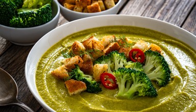 Pyszny obiad na wtorek. Podajemy przepis, Ty gotujesz. Kremowa zupa brokułowa