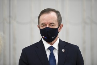 Marszałek Senatu: Oczekujemy wycofania się ze sprzecznej z polską racją stanu groźby weta ws. budżetu UE