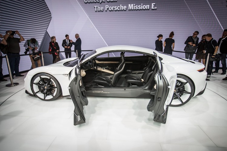 Porsche Mission E