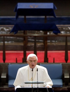 GERMANY-POPE-WYD-SYNAGOGUE