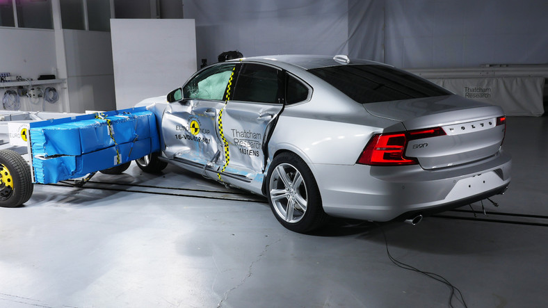 Volvo S90 - test zderzeniowy Euro NCAP