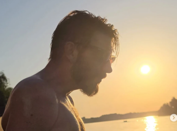 GLUMAC (45) ZATEKAO TRANSFORMACIJOM: Odjednom objavio niz fotografija SAV U MIŠIĆIMA - evo kako je izgradio iste! (FOTO)
