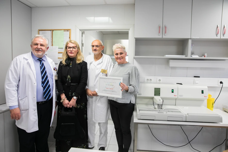 Direktor Insituta dr Radoje Simić, Jasna Dugalić iz Direct Media, dečiji patolog dr Slaviša Djuričić, Joland Korora, predsednica NURDOR