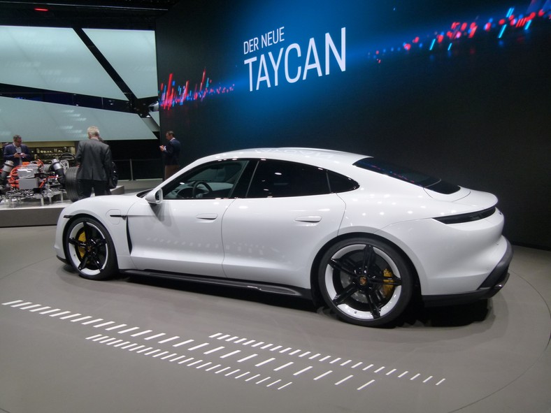 Porsche Taycan