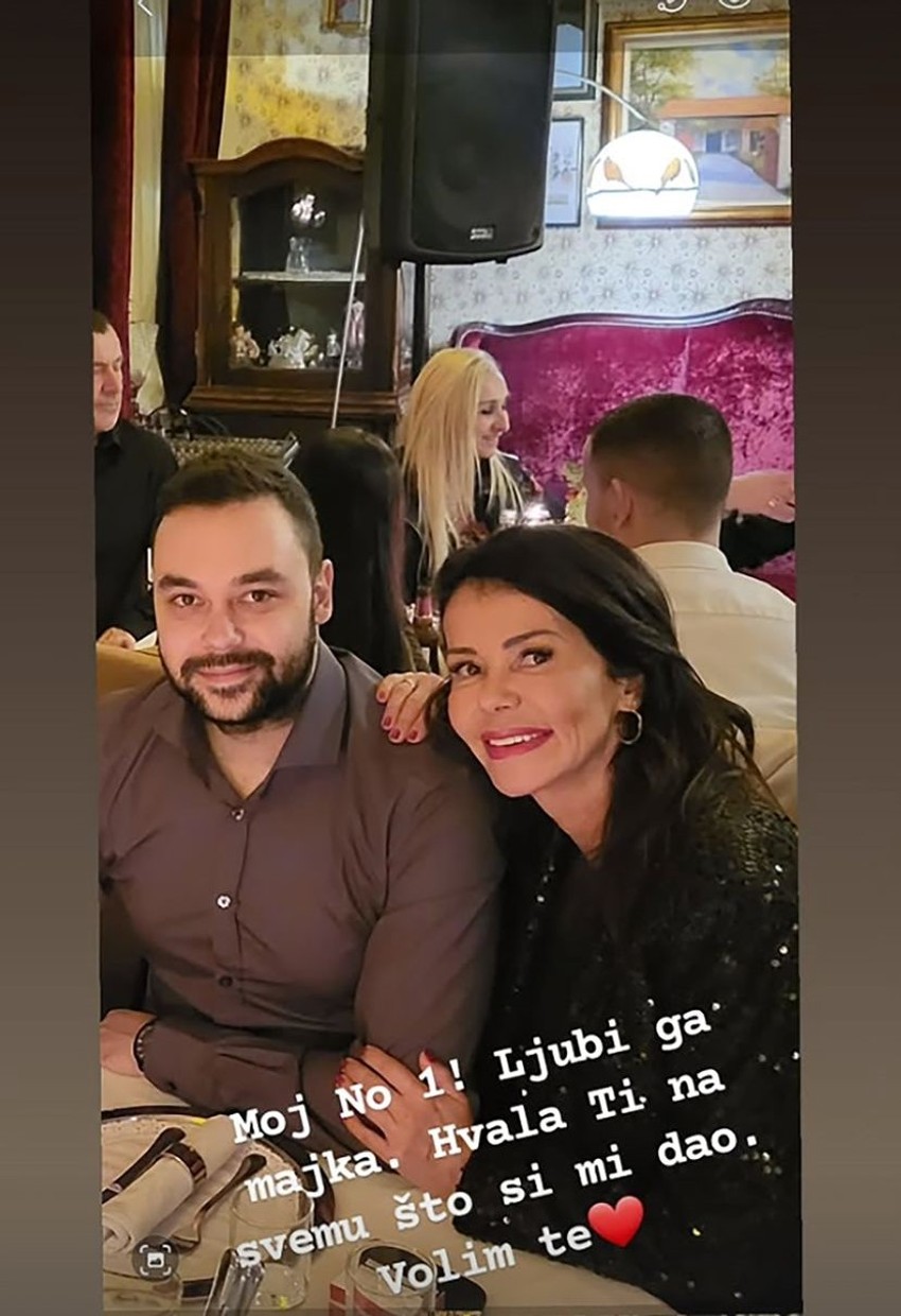 Jelena Bačić Alimpić sa sinom