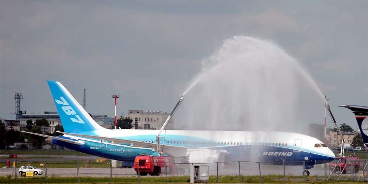 Dreamliner na Okęciu. Wideo