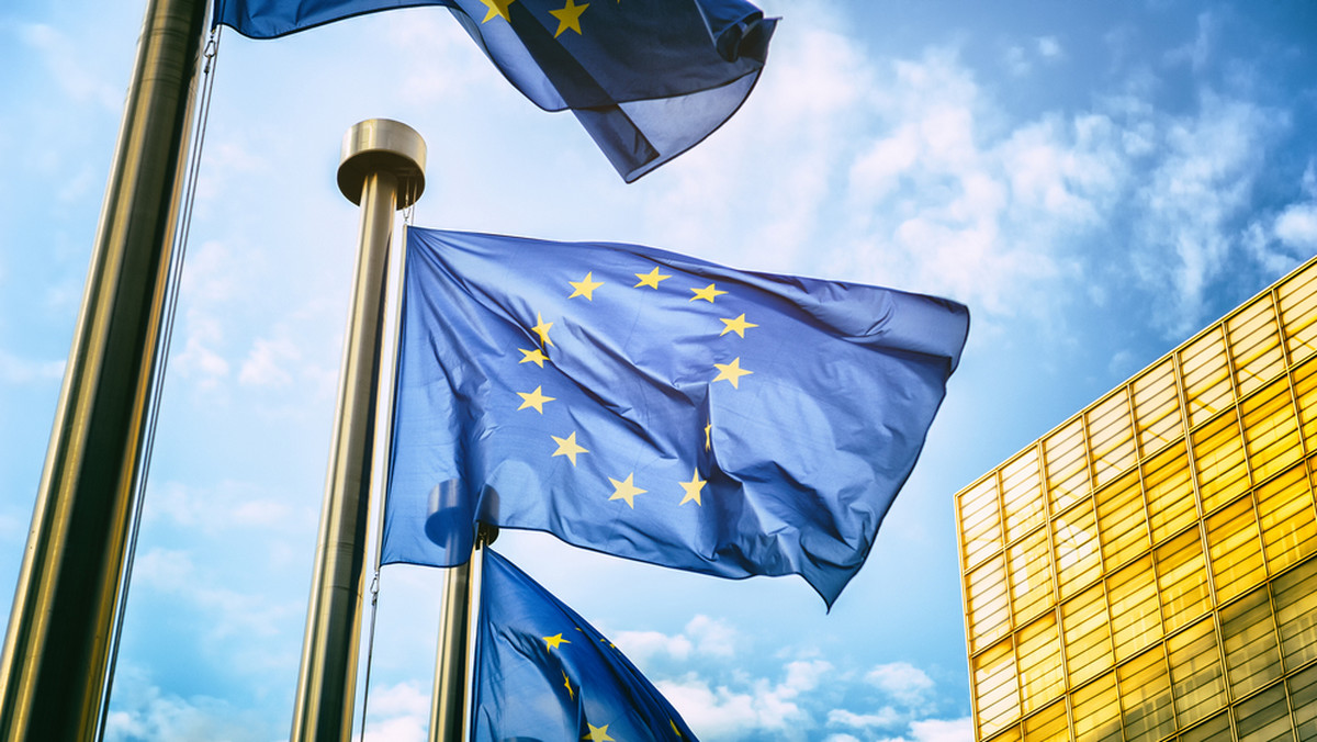 Komisja Europejska wszczęła postępowanie wobec Belgii za jej przepisy podatkowe, które umożliwiają niektórym firmom znaczne obniżanie kwoty podatków, jakie płacą one w tym kraju - poinformowała Komisja Europejska.