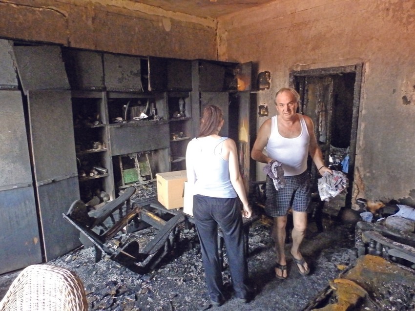 Sve je izgorelo za nekoliko minuta: Mladenovići na zgarištu