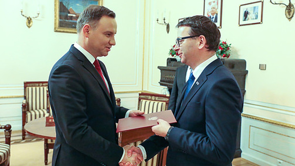 Prezydent Andrzej Duda dokonał zmiany na stanowisku zastępcy szefa Biura Bezpieczeństwa Narodowego; funkcję tę obejmie Dariusz Gwizdała - poinformowała kancelaria prezydenta. Do wtorku wiceszefem BBN był Jarosław Brysiewicz.