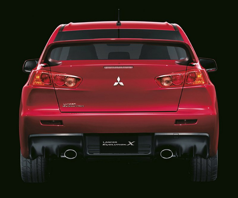Mitsubishi: Nie chcemy, aby Lancer Evolution odgrywał rolę konkurenta Imprezy WRX STI