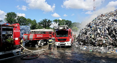 Płonie składowisko odpadów w Nowym Miszewie. Mieszkańcy od lat walczyli o jego usunięcie