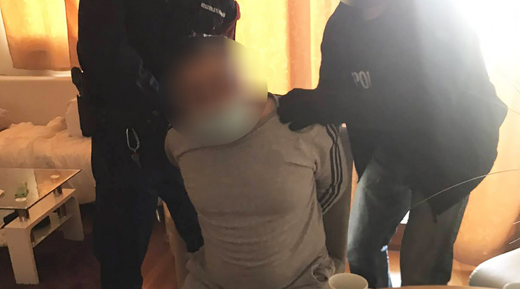 Egy 46 éves iraki és egy 44 éves egyiptomi állampolgárt állítottak elő. Foto: police.hu