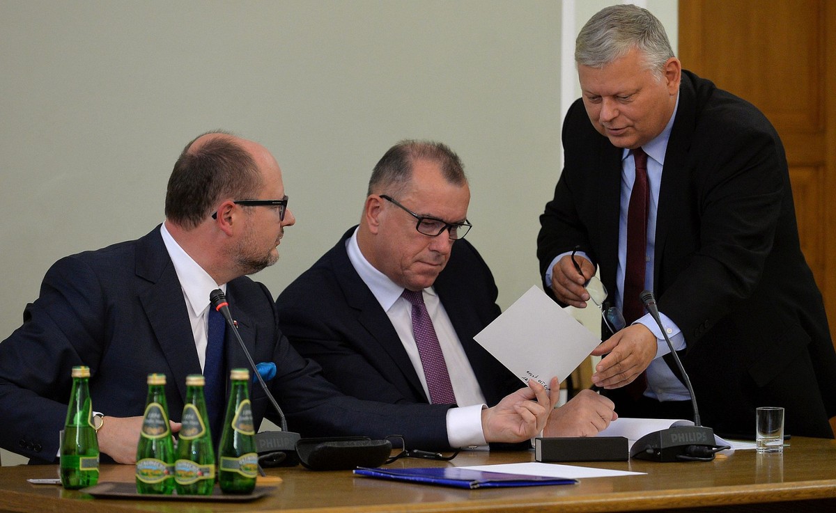 Adamowicz powiedział, że sprawa Amber Gold w 2012 r. to było "niezwykle przykre, bolesne doświadczenie jego osobiste i jego mieszkańców, którzy zawierzyli nieuczciwej firmie pieniądze".