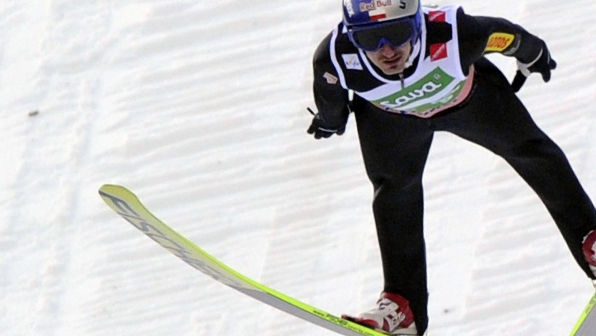 Adam Małysz zajął dziewiąte miejsce w konkursie PŚ w skokach narciarskich w norweskim Lillehammer. W wywiadzie dla Skijumping.pl Polak przyznał, że w niedzielę zabrakło mu szczęścia.