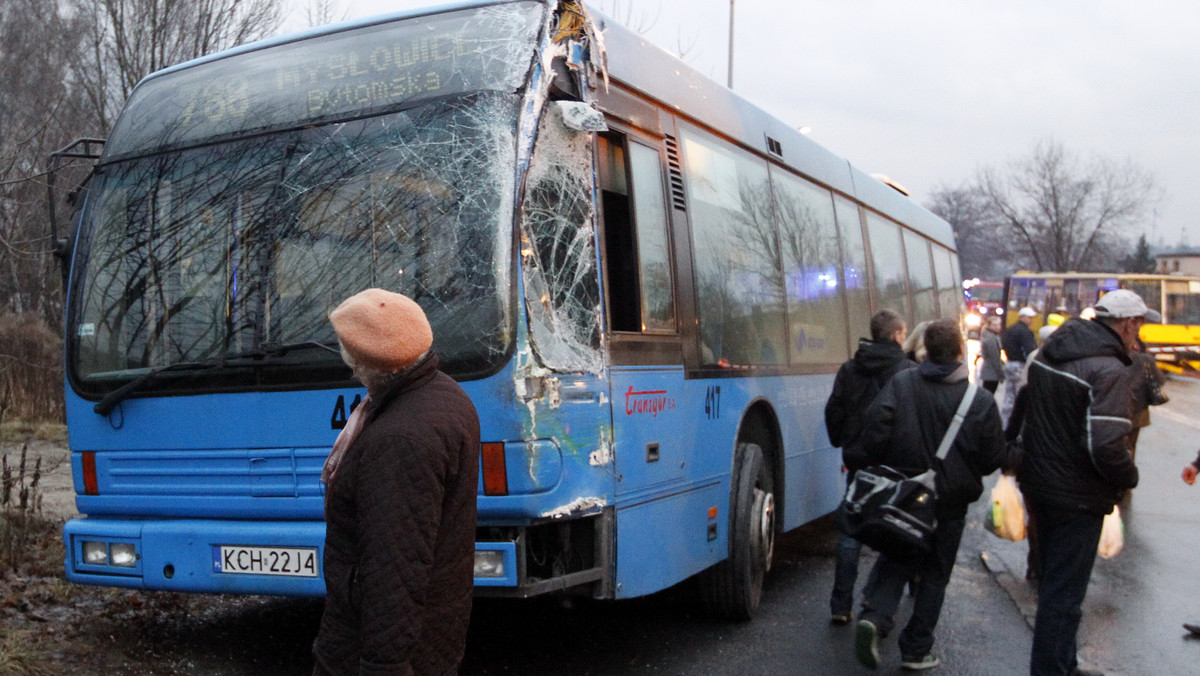 Zderzenie dwóch autobusów