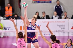 Polska siatkarka wróciła z Włoch wypożyczonym samochodem [WIDEO]