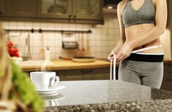 Pij codziennie, a zbędne kilogramy zaczną znikać. Najlepsze herbaty na spalanie tłuszczu