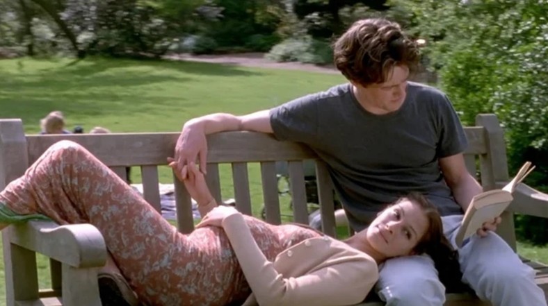 Julia Roberts i Hugh Grant (kadr z filmu "Notting Hill"