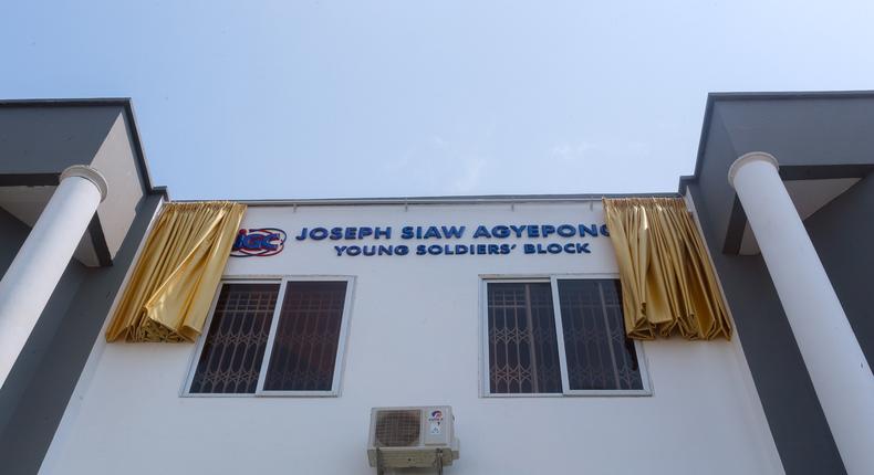 Akufo-Addo commissions Joseph Siaw Agyepong Young Soldiers Block at 37 military Hospital