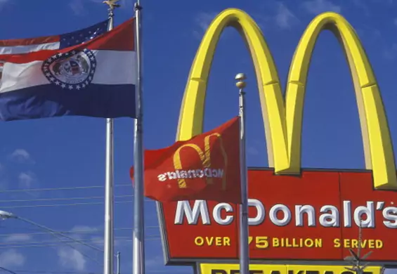 54 czarnych Amerykanów pozwało McDonald's o rasizm. Czy Travis Scott miał odwrócić od tego uwagę?