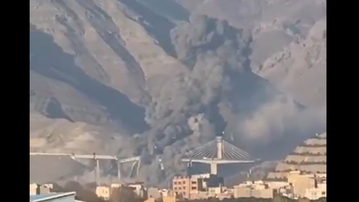 Pogođen most u Iranu