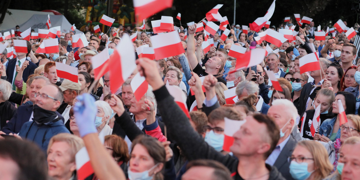 Blisko 49 proc. ankietowanych jest zadowolonych z wyników wyborów prezydenckich