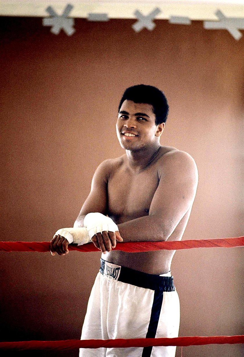 Muhammad Ali odszedł. Przypomnij sobie jak żył legendarny pięściarz