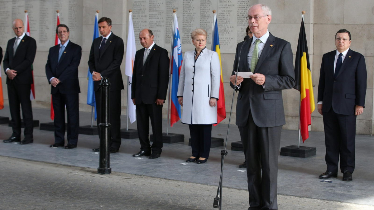 Przywódcy państw UE omawiali w czwartek i mają przyjąć w piątek strategiczny plan UE na najbliższe 5 lat, przygotowany przez szefa Rady Europejskiej Hermana Van Rompuya. Jednym z priorytetów jest unia energetyczna, ale połączono ją z polityką klimatyczną.